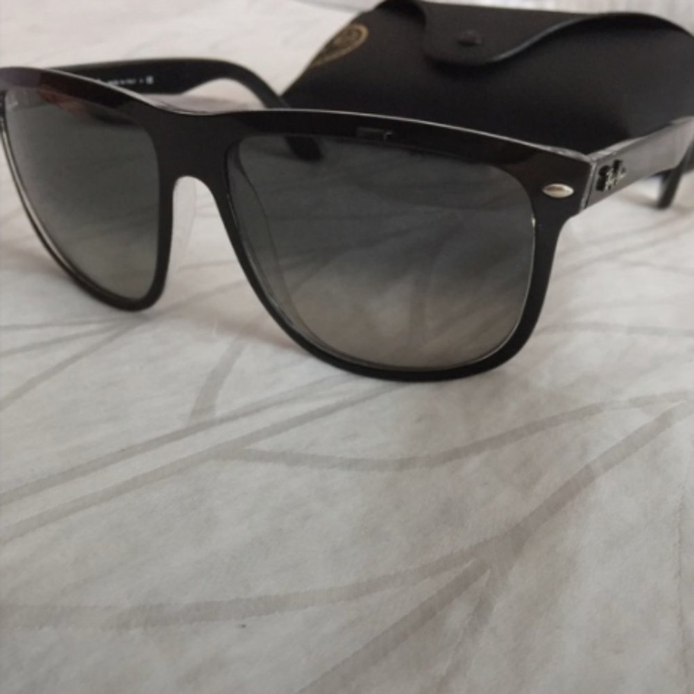 New Authentic Ray-Ban Sunglasses - Picture 5 of 8